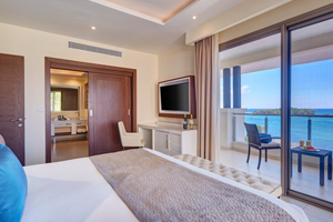 Luxury Penthouse One Bedroom Suite Ocean View Terrace Jacuzzi at Grand Lido Negril Au Naturel 